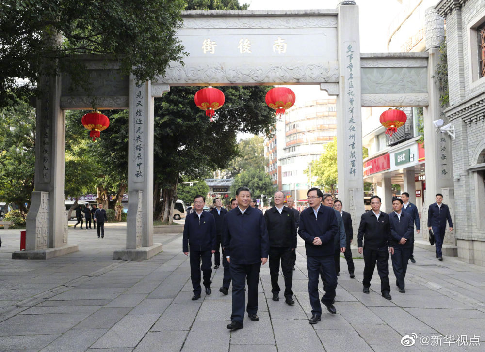 ?fn)近q_州考察调研  了解城市规划、历史文化街Z护、企业创新发展等情况